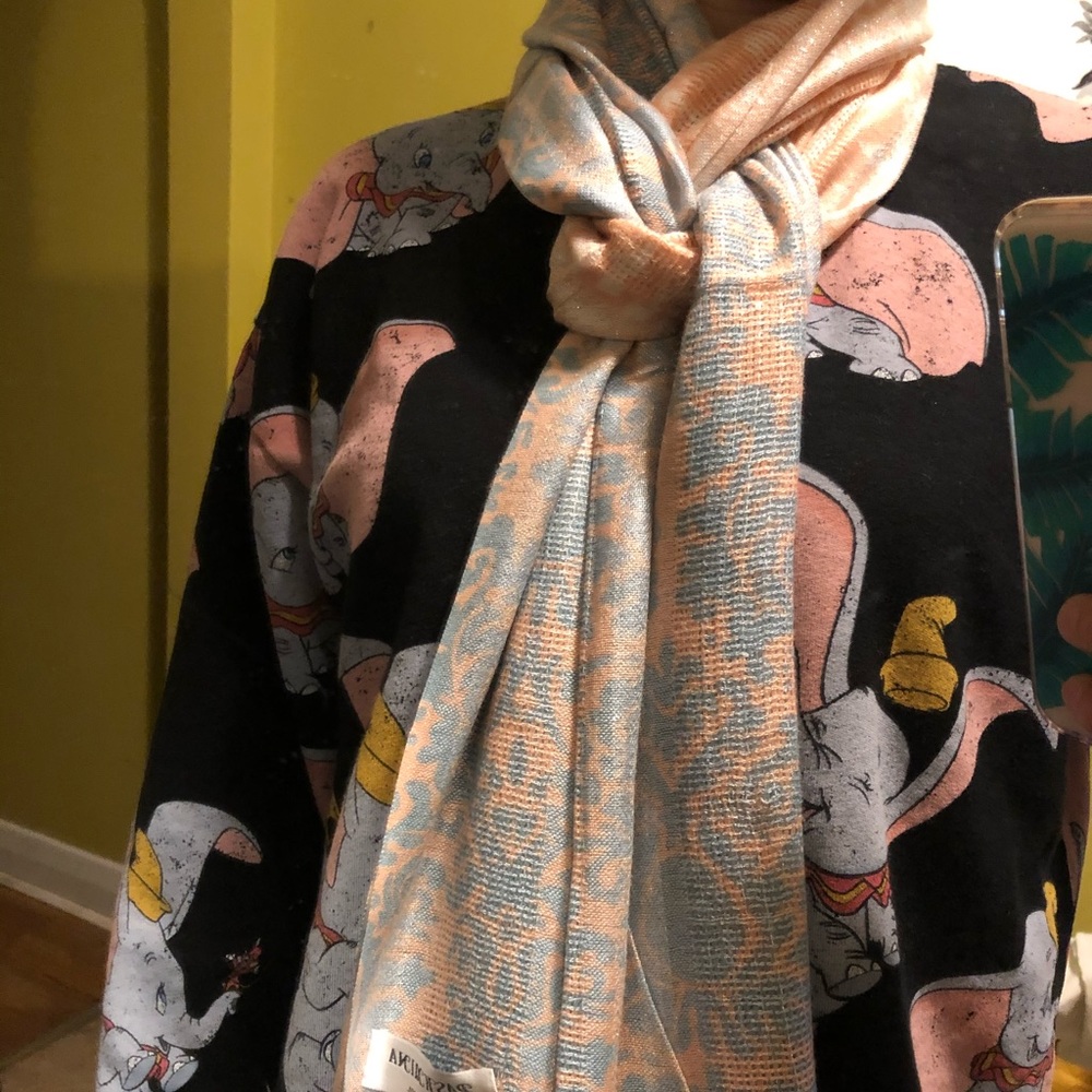 Scarf - Picture 3 of 4